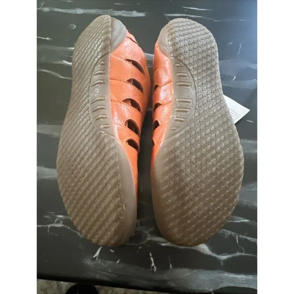 Spring Step Konak Sneaker Size 36/5.5-6 Womens Coral Orange Leather Shoe Cutouts - Picture 8 of 9